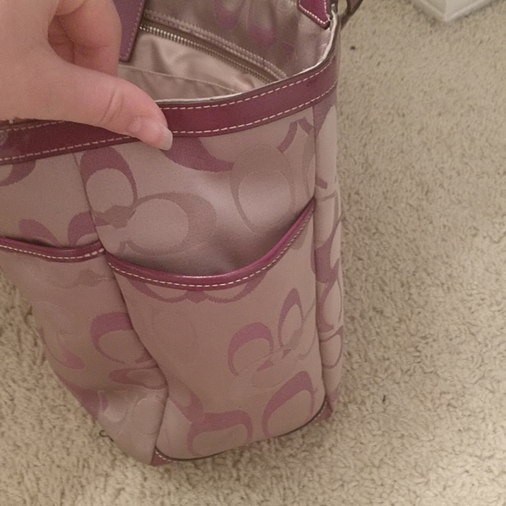 Coach purse - Picture 5 of 8